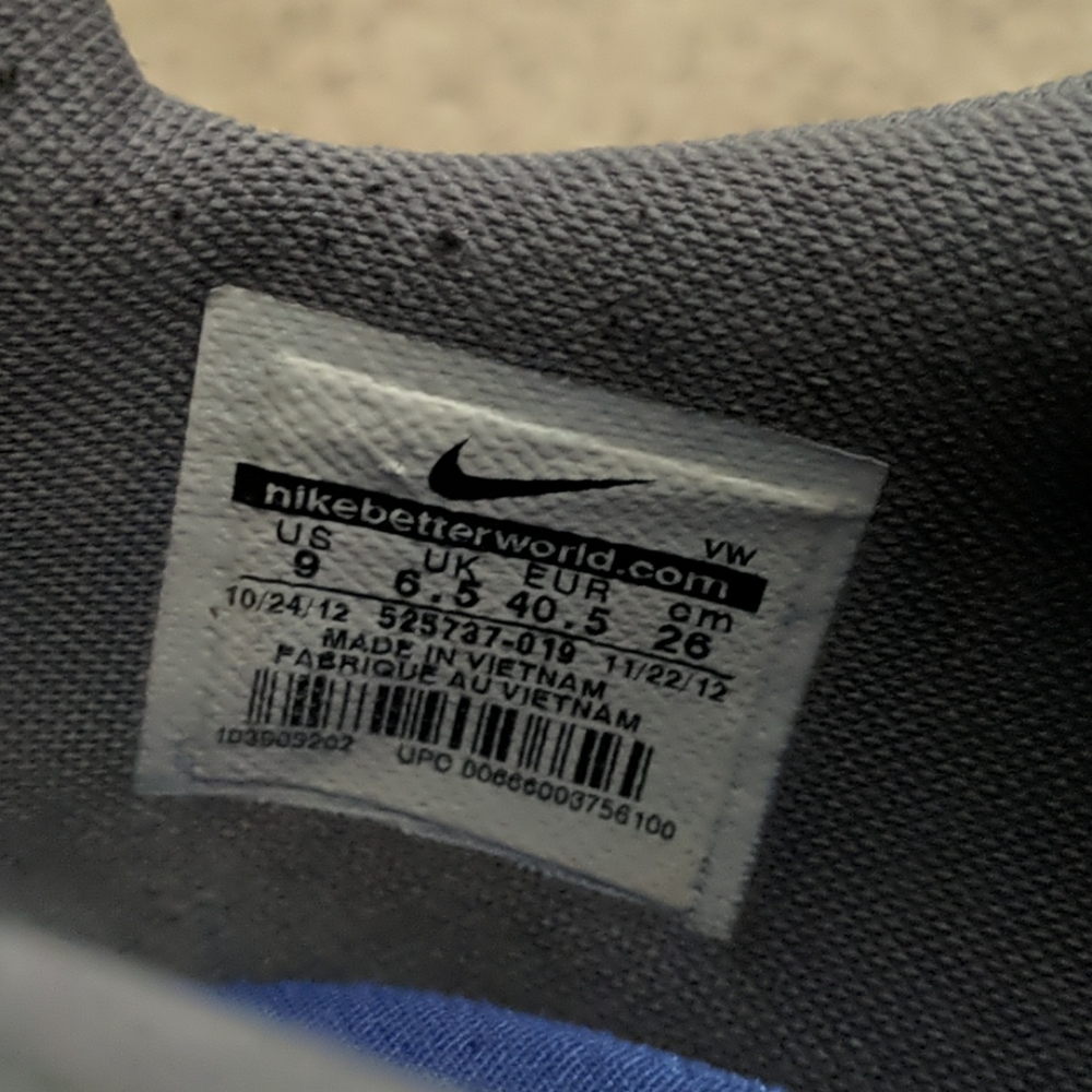 Nike Training Shoes - Picture 4 of 4